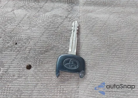 2003 Toyota Tacoma из США, поврежденный, VIN 5TEWM72N03Z221473